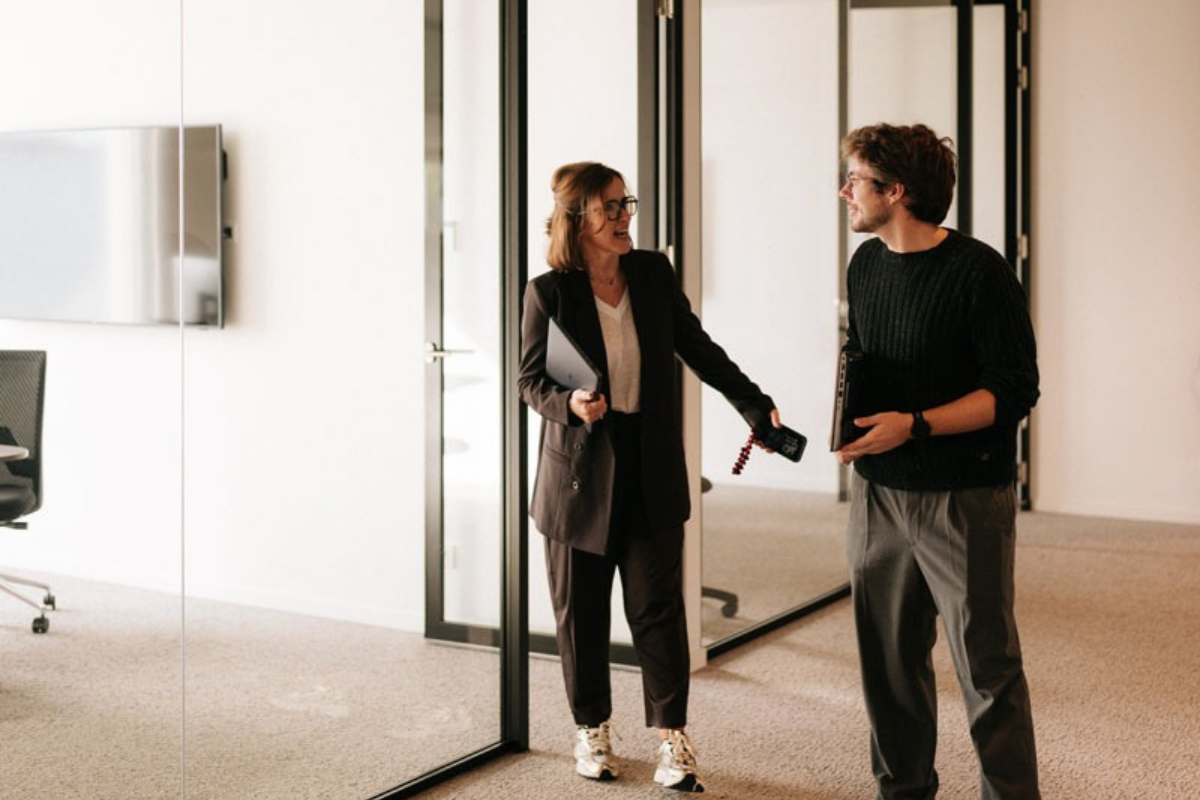 Collega die naar een nieuw project overstapt